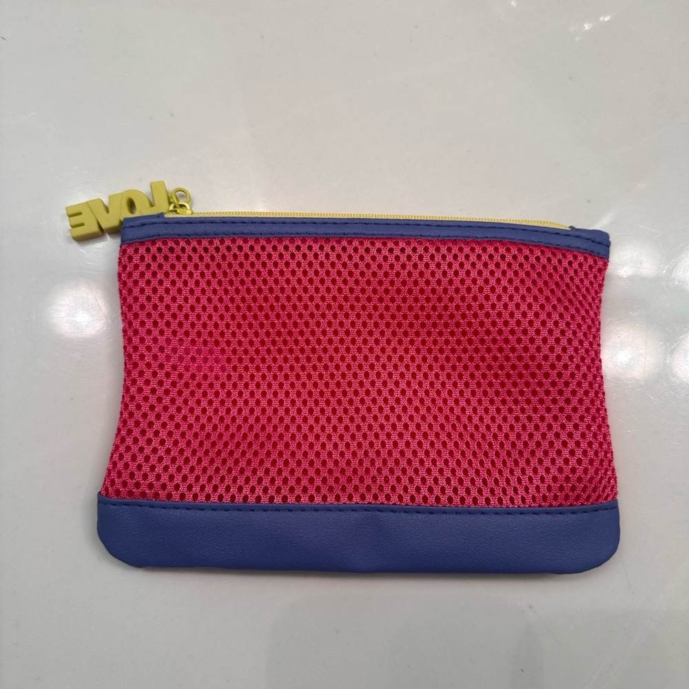 IPSY makeup bag